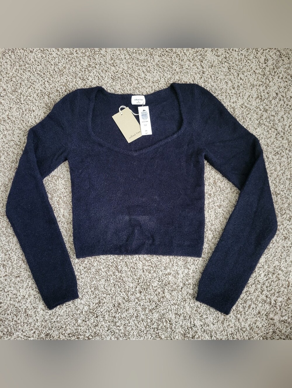 Aritzia Wilfred Free Sweater Hush Knit Black Sweetheart Cropped Crop Medium NWT